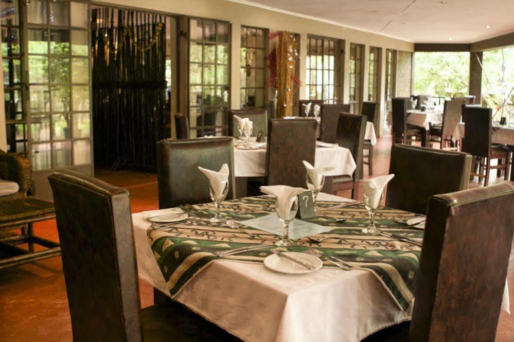 Woodlands Lilongwe Hotel Bagian luar foto