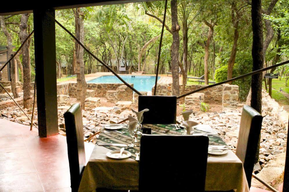 Woodlands Lilongwe Hotel Bagian luar foto